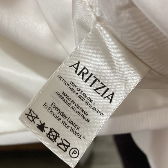 Aritzia NWOT Cropped Jacket - Picture 11 of 14